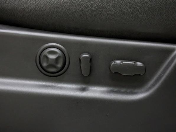 Chevrolet Tahoe III с пробегом 2013 года, цена 3 000 000 рублей, 86663 км, внедорожник, Автокод Объявления
