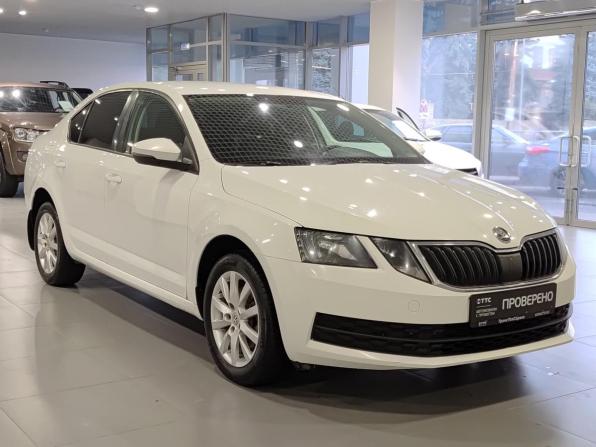 Skoda Octavia III (A7) Рестайлинг с пробегом 2017 года, цена 1 399 000 рублей, 185697 км, лифтбек, Автокод Объявления