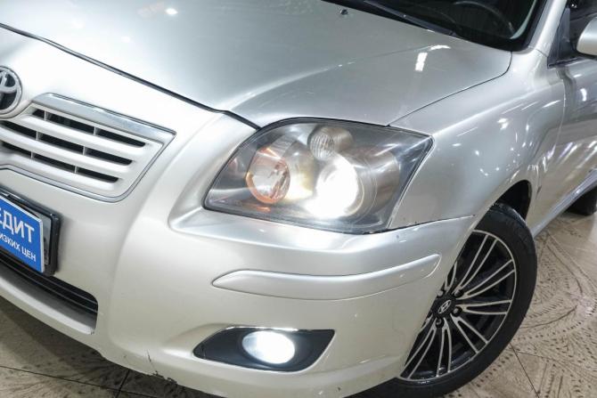 Toyota Avensis II Рестайлинг с пробегом 2006 года, цена 619 000 рублей, 330000 км, седан, Автокод Объявления