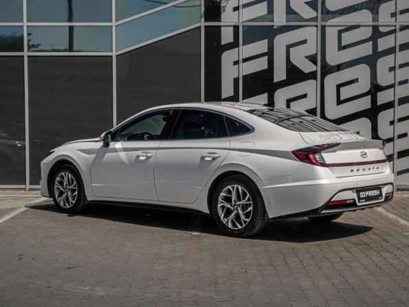Hyundai Sonata VIII (DN8) с пробегом 2021 года, цена 2 400 000 рублей, 76996 км, седан, Автокод Объявления