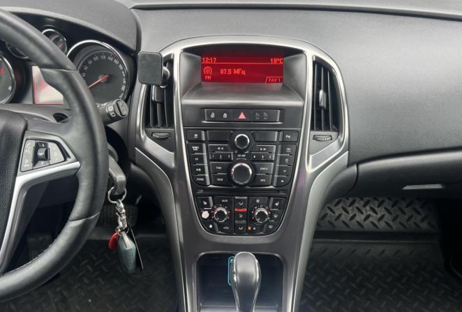 Opel Astra J с пробегом 2012 года, цена 740 000 рублей, 205200 км, хэтчбек, Автокод Объявления