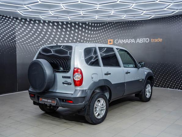 Chevrolet Niva I Рестайлинг с пробегом 2017 года, цена 755 000 рублей, 53653 км, внедорожник, Автокод Объявления