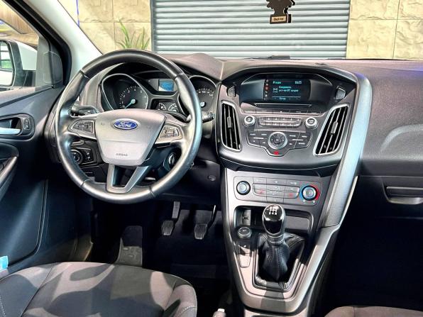 Ford Focus III Рестайлинг с пробегом 2017 года, цена 1 000 000 рублей, 157000 км, хэтчбек, Автокод Объявления