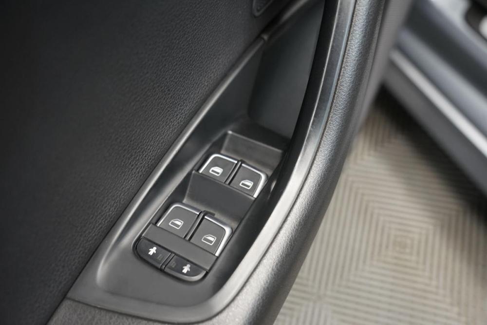 Audi A6 IV (C7) Рестайлинг Крым  - изображение 11