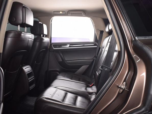 Volkswagen Touareg II с пробегом 2011 года, цена 1 979 995 рублей, 298439 км, внедорожник, Автокод Объявления