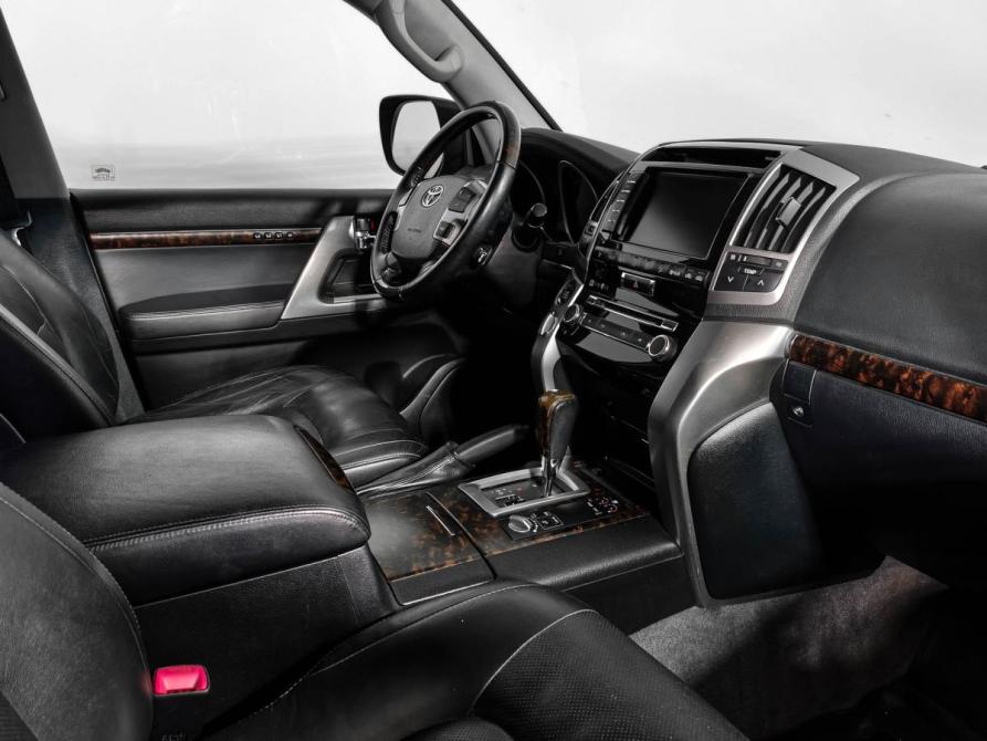 Toyota Land Cruiser 200 Series Рестайлинг 1 Санкт-Петербург  - изображение 18