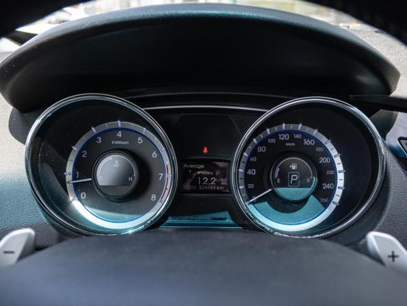 Hyundai Sonata VI (YF) с пробегом 2012 года, цена 999 000 рублей, 324459 км, седан, Автокод Объявления