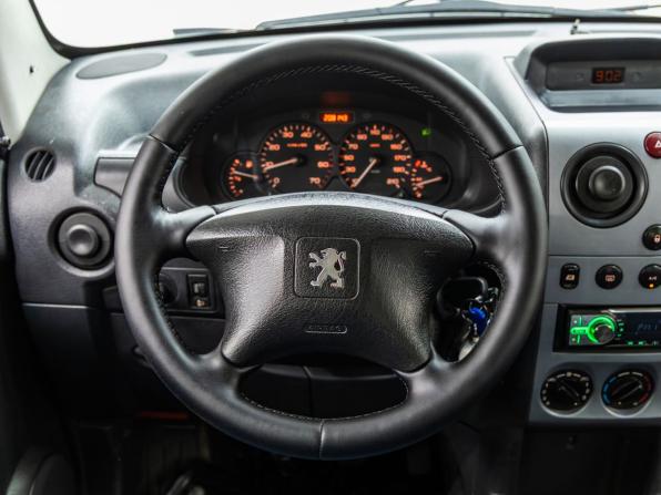 Peugeot Partner II с пробегом 2011 года, цена 428 000 рублей, 208143 км, компактвэн, Автокод Объявления