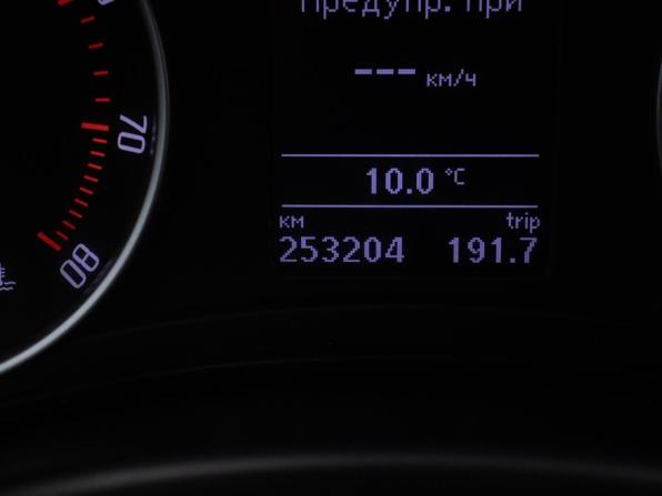 Skoda Octavia II (A5) Рестайлинг с пробегом 2013 года, цена 965 000 рублей, 253203 км, лифтбек, Автокод Объявления