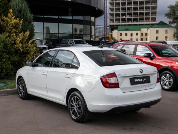 Skoda Rapid I Рестайлинг с пробегом 2018 года, цена 993 000 рублей, 179796 км, лифтбек, Автокод Объявления