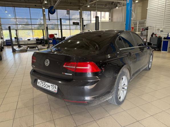 Volkswagen Passat B8 с пробегом 2016 года, цена 1 599 000 рублей, 208515 км, седан, Автокод Объявления