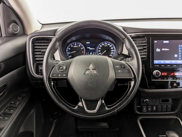 Mitsubishi Outlander III Рестайлинг 3 с пробегом 2020 года, цена 2 790 000 рублей, 54719 км, внедорожник, Автокод Объявления