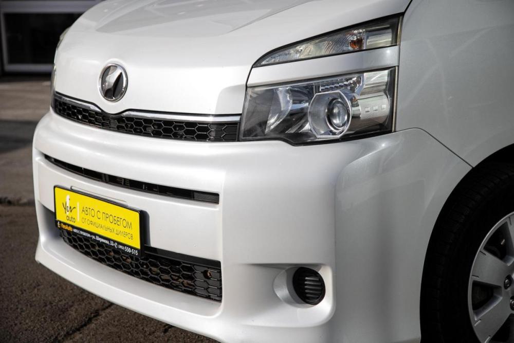 Toyota Voxy II (R70) Иркутск  - изображение 3