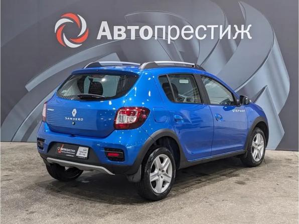 Renault Sandero II с пробегом 2016 года, цена 880 000 рублей, 63500 км, хэтчбек, Автокод Объявления