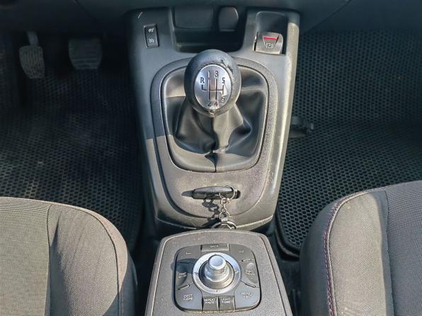 Renault Scenic III Рестайлинг 2 с пробегом 2014 года, цена 1 090 000 рублей, 323914 км, компактвэн, Автокод Объявления