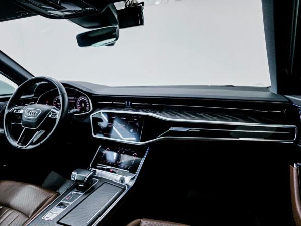 Audi A6 V (C8) с пробегом 2020 года, цена 4 900 000 рублей, 68549 км, седан, Автокод Объявления