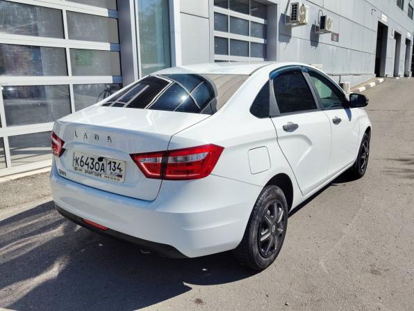 Lada (ВАЗ) Vesta I с пробегом 2021 года, цена 1 119 000 рублей, 53477 км, седан, Автокод Объявления