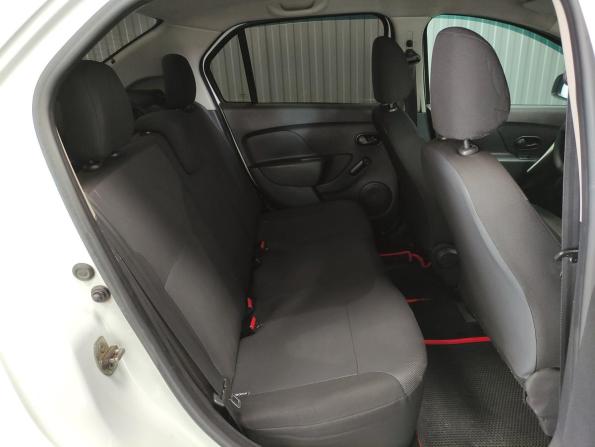 Renault Logan II Рестайлинг с пробегом 2018 года, цена 630 000 рублей, 153256 км, седан, Автокод Объявления