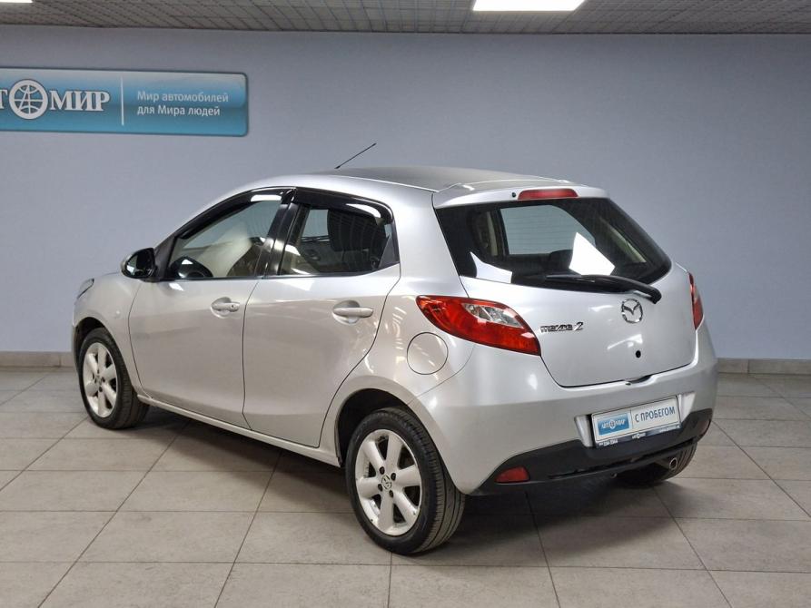 Mazda 2 II (DE) Москва  - изображение 7
