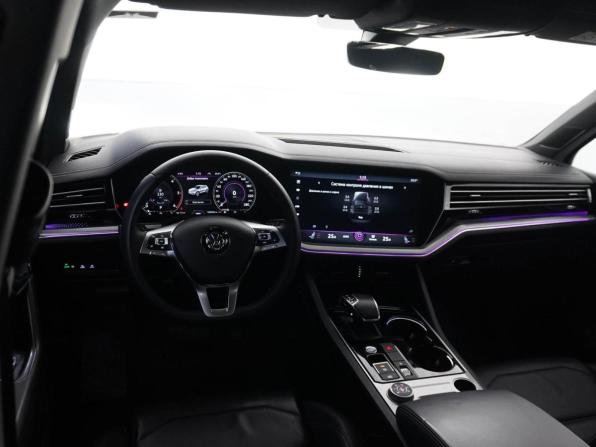 Volkswagen Touareg III с пробегом 2018 года, цена 4 790 055 рублей, 102948 км, внедорожник, Автокод Объявления
