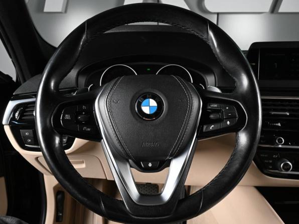 BMW 5 серии VII (G30/G31/G38) с пробегом 2018 года, цена 2 780 000 рублей, 237203 км, седан, Автокод Объявления