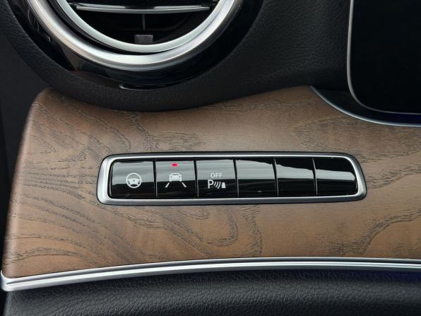 Mercedes-Benz E-Класс V (W213 S213 C238) с пробегом 2018 года, цена 3 900 000 рублей, 84593 км, универсал, Автокод Объявления