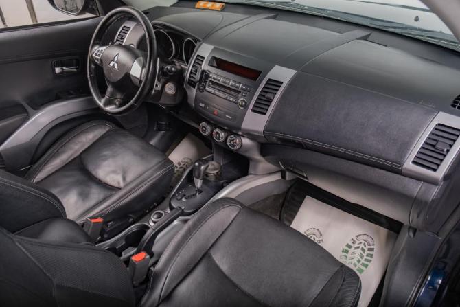 Mitsubishi Outlander II Рестайлинг с пробегом 2012 года, цена 1 539 000 рублей, 144700 км, внедорожник, Автокод Объявления