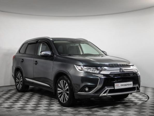 Mitsubishi Outlander III Рестайлинг 3 с пробегом 2019 года, цена 1 899 000 рублей, 138347 км, внедорожник, Автокод Объявления