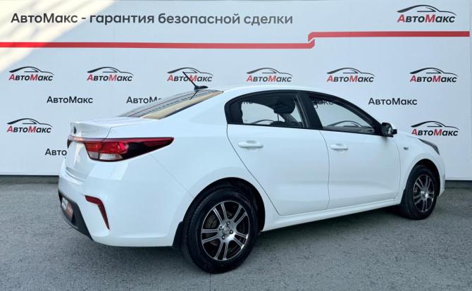 Kia Rio IV с пробегом 2018 года, цена 1 050 000 рублей, 131283 км, седан, Автокод Объявления