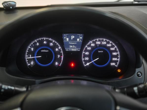 Hyundai Solaris I с пробегом 2012 года, цена 839 000 рублей, 118419 км, седан, Автокод Объявления