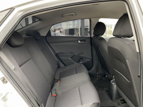 Hyundai Solaris II с пробегом 2017 года, цена 1 099 000 рублей, 178294 км, седан, Автокод Объявления