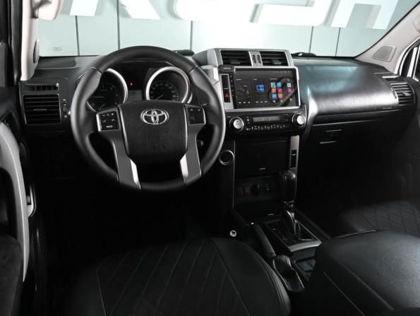 Toyota Land Cruiser Prado 150 Series Рестайлинг 1 с пробегом 2014 года, цена 3 290 000 рублей, 209325 км, внедорожник, Автокод Объявления