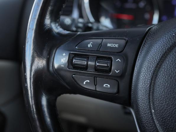 Kia Carnival III с пробегом 2019 года, цена 2 600 000 рублей, 141263 км, минивэн, Автокод Объявления
