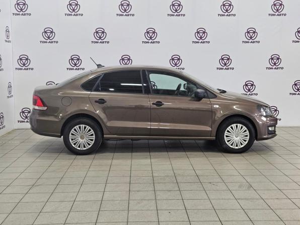Volkswagen Polo V Рестайлинг с пробегом 2017 года, цена 855 000 рублей, 210848 км, седан, Автокод Объявления