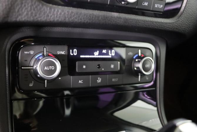 Volkswagen Touareg II с пробегом 2011 года, цена 1 799 990 рублей, 312026 км, внедорожник, Автокод Объявления