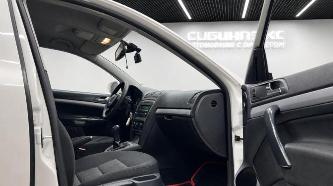 Skoda Octavia II (A5) Рестайлинг с пробегом 2013 года, цена 849 000 рублей, 151700 км, лифтбек, Автокод Объявления