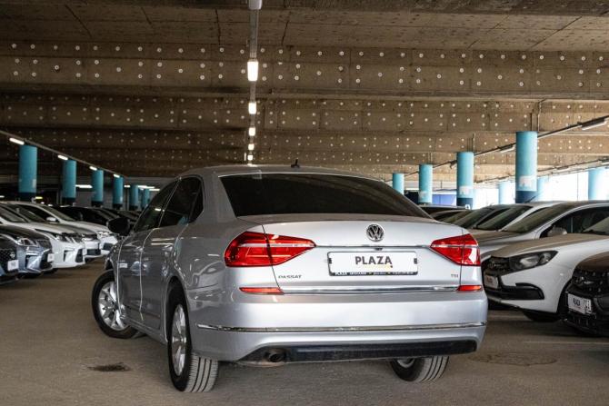 Volkswagen Passat (North America and China) I Рестайлинг с пробегом 2016 года, цена 1 419 000 рублей, 147660 км, седан, Автокод Объявления