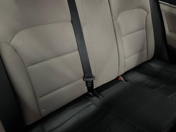 Hyundai Elantra VI (AD) Рестайлинг с пробегом 2018 года, цена 1 399 900 рублей, 50000 км, седан, Автокод Объявления