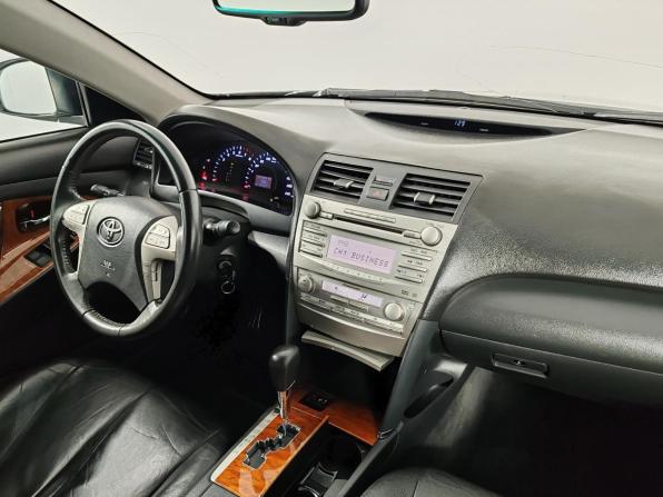 Toyota Camry VI (XV40) Рестайлинг с пробегом 2010 года, цена 1 099 000 рублей, 267826 км, седан, Автокод Объявления