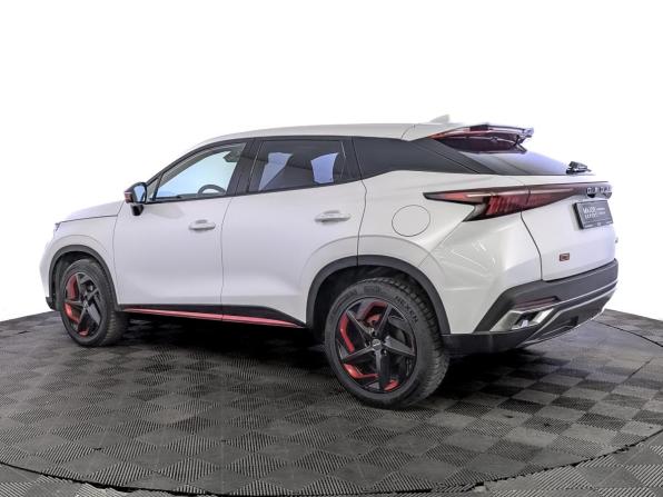 Omoda C5 I с пробегом 2022 года, цена 1 600 000 рублей, 39538 км, внедорожник, Автокод Объявления