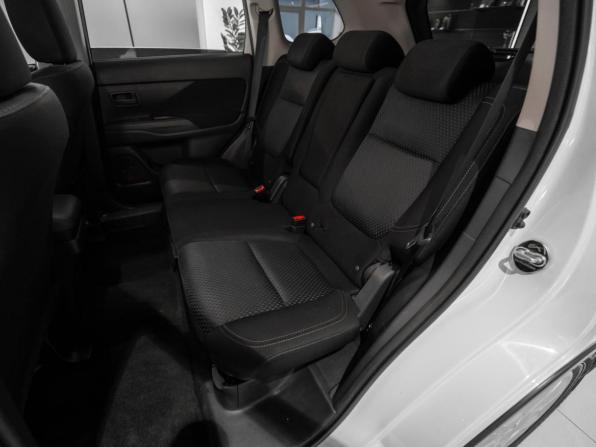 Mitsubishi Outlander III Рестайлинг 3 с пробегом 2018 года, цена 2 000 000 рублей, 95010 км, внедорожник, Автокод Объявления