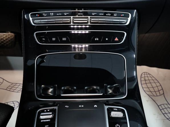 Mercedes-Benz E-Класс V (W213 S213 C238) Рестайлинг с пробегом 2021 года, цена 2 899 000 рублей, 185598 км, седан, Автокод Объявления