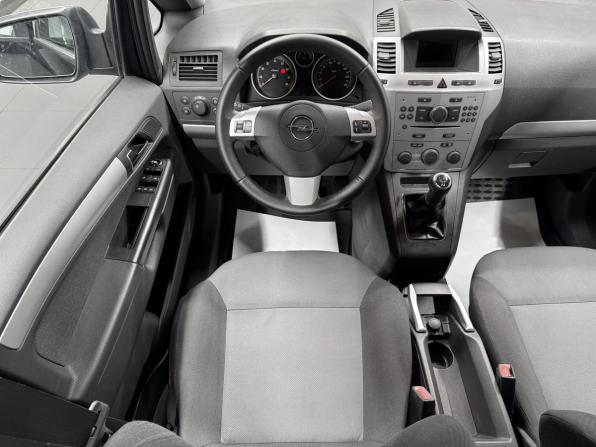 Opel Zafira B Рестайлинг с пробегом 2010 года, цена 895 000 рублей, 168841 км, компактвэн, Автокод Объявления