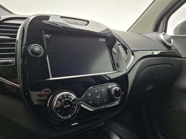 Renault Kaptur I Рестайлинг с пробегом 2021 года, цена 1 839 000 рублей, 66184 км, внедорожник, Автокод Объявления