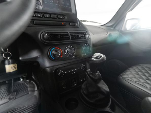 Lada (ВАЗ) Niva Travel I с пробегом 2023 года, цена 995 000 рублей, 31662 км, внедорожник, Автокод Объявления