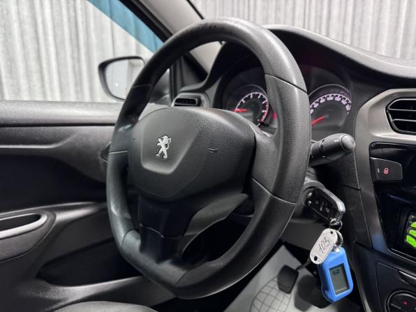 Peugeot 301 I с пробегом 2014 года, цена 530 000 рублей, 141414 км, седан, Автокод Объявления