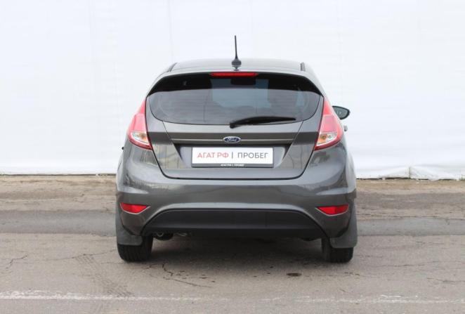 Ford Fiesta Mk6 Рестайлинг с пробегом 2017 года, цена 885 000 рублей, 75999 км, хэтчбек, Автокод Объявления