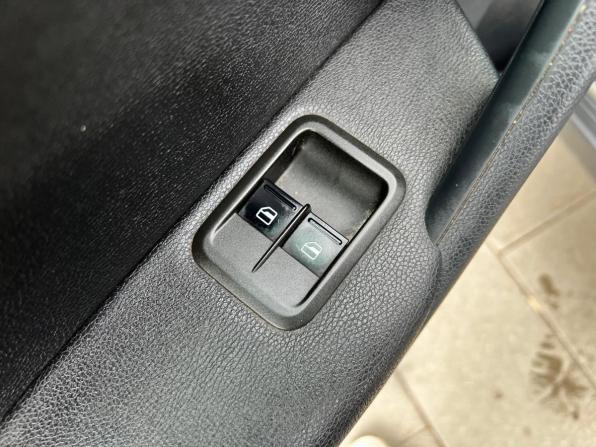 Skoda Yeti I с пробегом 2012 года, цена 1 035 000 рублей, 136864 км, внедорожник, Автокод Объявления