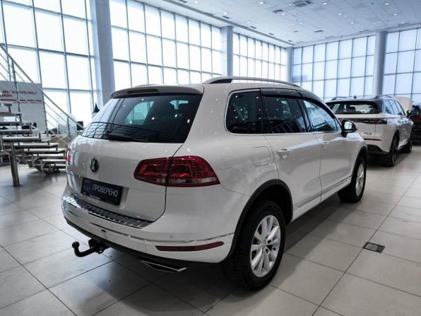 Volkswagen Touareg II Рестайлинг с пробегом 2015 года, цена 2 590 000 рублей, 124500 км, внедорожник, Автокод Объявления