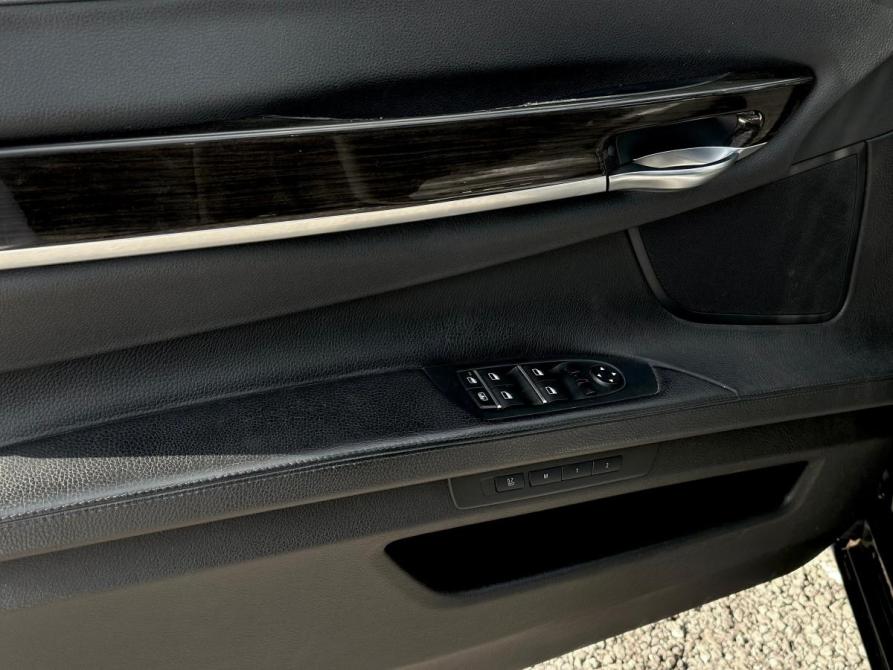 BMW 7 серии V (F01/F02/F04) Рестайлинг Набережные Челны  - изображение 12